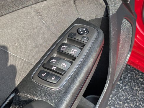 Used 2023 Dodge Charger SXT w/ Blacktop Package image 17