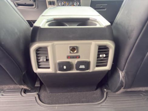 Used 2019 Ford F350 Lariat w/ Lariat Ultimate Package AWD/4WD image 24