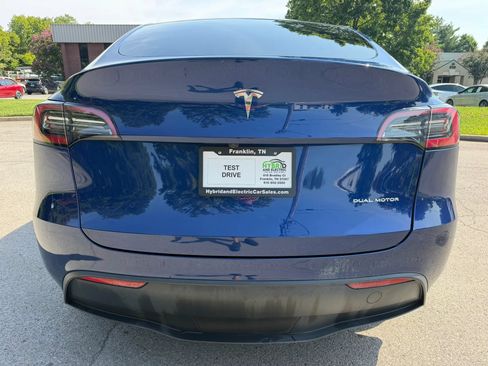 Used 2023 Tesla Model Y Long Range AWD/4WD image 10