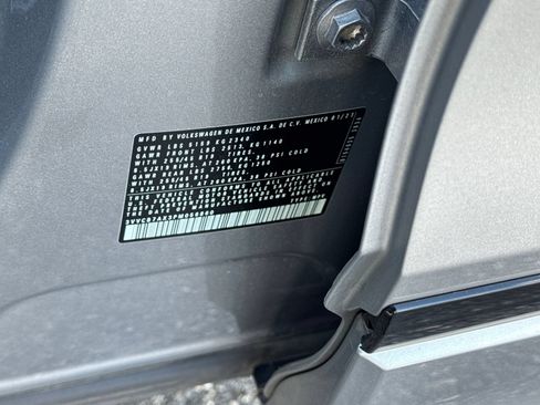 Certified 2023 Volkswagen Tiguan SE R-Line FWD image 12