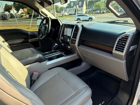 Used 2016 Ford F150 Lariat w/ Equipment Group 501A Mid AWD/4WD image 38