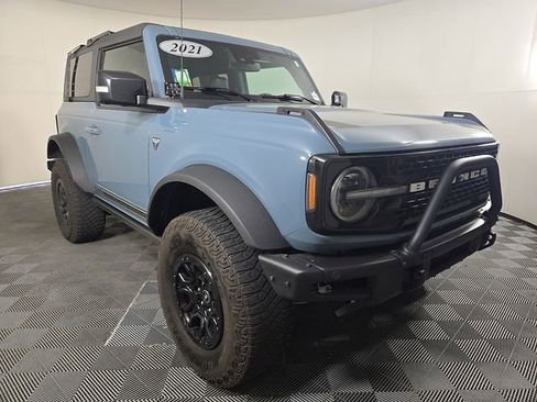 Used 2021 Ford Bronco First Edition AWD/4WD image 4