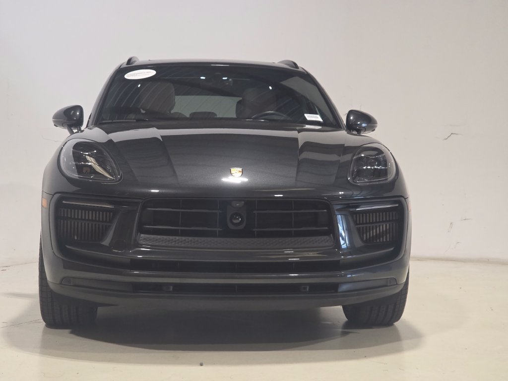 Certified 2026 Porsche Macan S AWD/4WD image 4