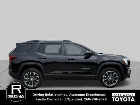 Used 2026 GMC Terrain Elevation AWD/4WD image 1