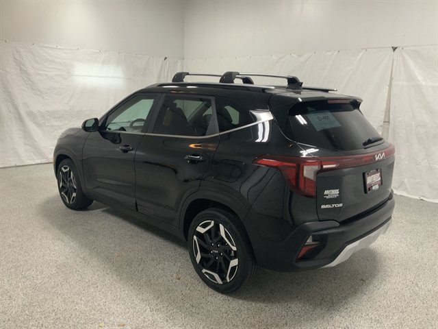 Used 2024 Kia Seltos SX w/ SX Sunroof Package AWD/4WD image 7
