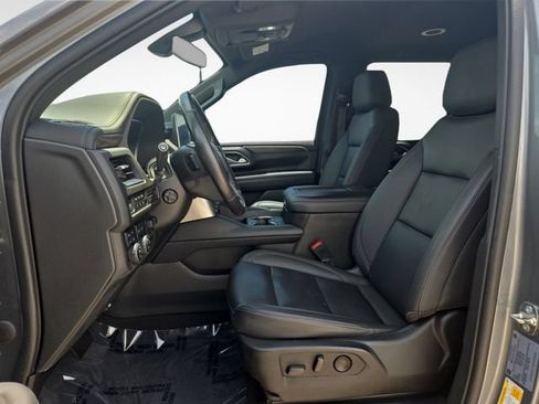 Used 2022 Chevrolet Tahoe Z71 w/ Z71 Off-Road Package AWD/4WD image 14