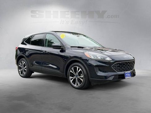 Certified 2021 Ford Escape SE w/ SE Sport Appearance Package FWD image 2
