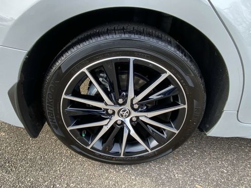 Used 2023 Toyota Camry SE image 21