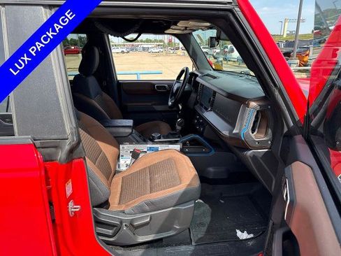 Certified 2023 Ford Bronco Outer Banks w/ Sasquatch Package AWD/4WD image 15
