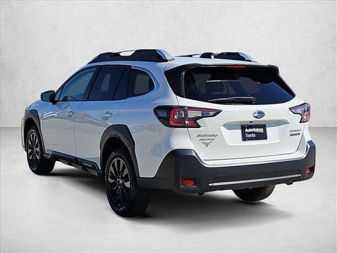 Used 2025 Subaru Outback Touring XT AWD/4WD image 8