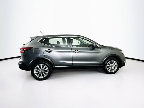 Used 2021 Nissan Rogue Sport S image 10
