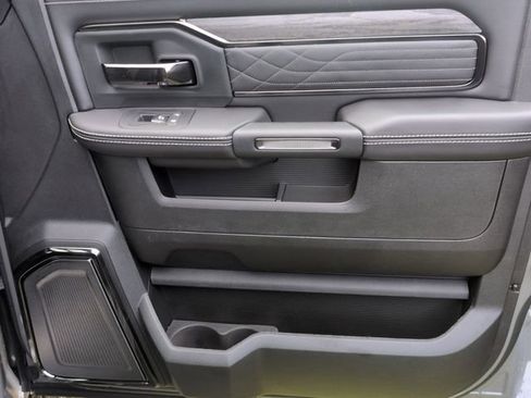 New 2026 RAM 3500 Limited AWD/4WD image 33