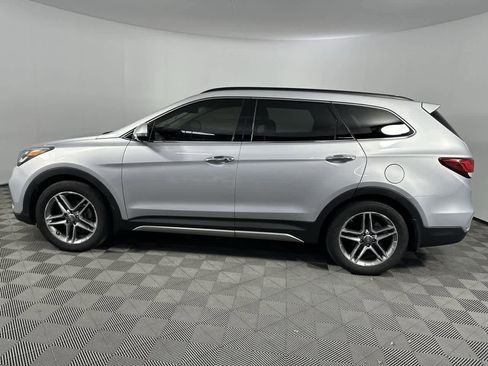 Used 2017 Hyundai Santa Fe Limited w/ Cargo Package image 5