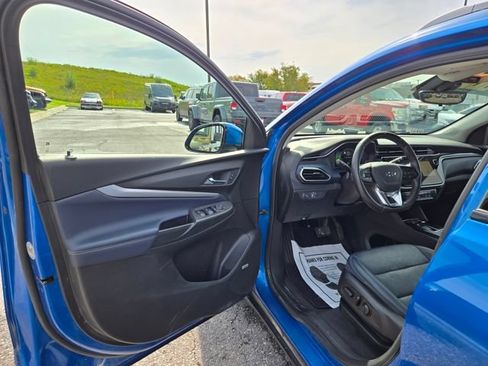 Used 2022 Chevrolet Bolt EUV Premier w/ Launch Edition FWD image 12