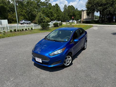 Used 2018 Ford Fiesta SE FWD image 28