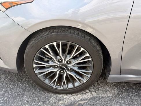 Used 2023 Kia Forte GT-Line w/ GT-Line Technology Package FWD image 32