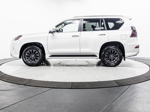 Used 2023 Lexus GX 460 Premium w/ Premium Package image 9