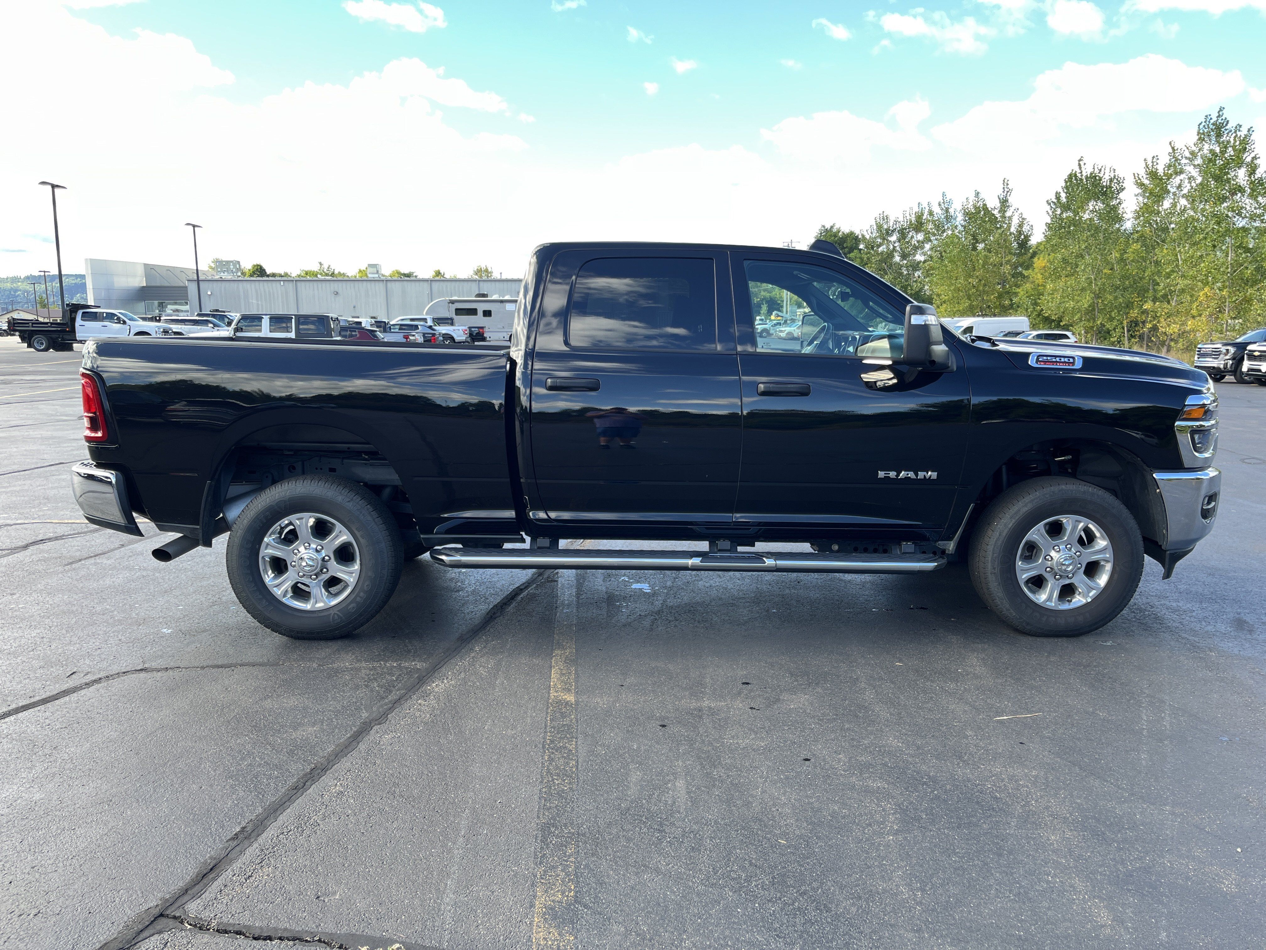 Used 2026 RAM 2500 Big Horn AWD/4WD image 8