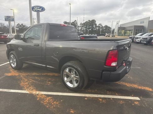 Used 2017 RAM 1500 Express image 6