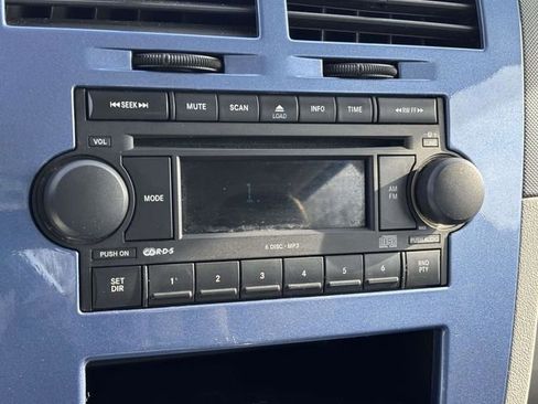 Used 2007 Dodge Caliber SXT image 11