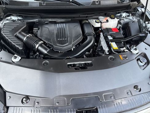 Used 2025 Buick Enclave Sport Touring image 24