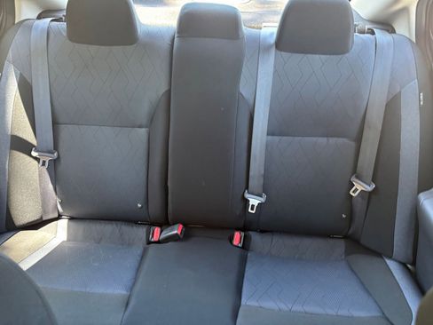 Used 2025 Nissan Versa SV FWD image 38