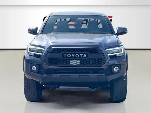 Used 2023 Toyota Tacoma TRD Off-Road image 2