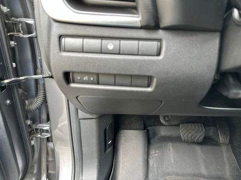 Used 2023 Nissan Rogue SV AWD/4WD image 10