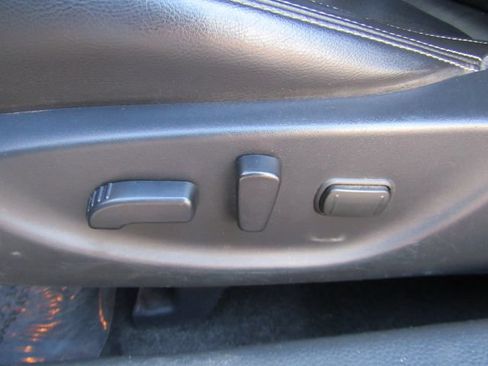 Used 2019 Nissan Maxima 3.5 SV w/ Floor Mat Group FWD image 16
