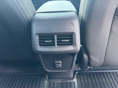 Used 2022 Chevrolet Equinox LT FWD image 21