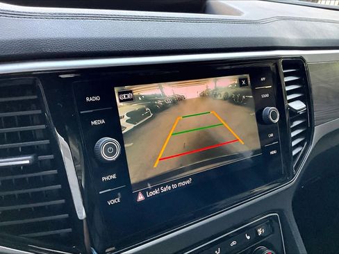 Used 2023 Volkswagen Atlas Cross Sport SE image 26