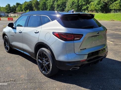 Used 2024 Chevrolet Blazer RS w/ Enhanced Convenience Package FWD image 9