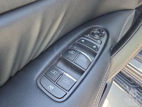 Used 2017 INFINITI QX80 2WD w/ Driver Assistance Package image 9