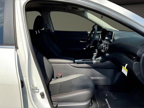 New 2025 Nissan Sentra SR w/ SR Premium Package image 11