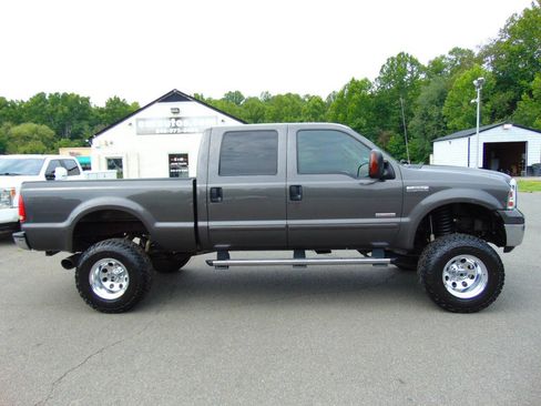 Used 2005 Ford F250 Lariat AWD/4WD image 36