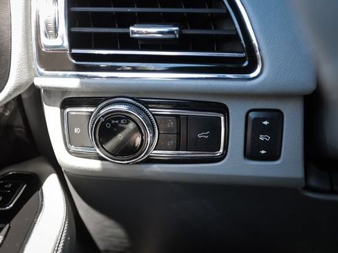 Used 2018 Lincoln Navigator L Select w/ Technology Package AWD/4WD image 51