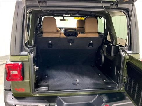 Used 2021 Jeep Wrangler Unlimited Rubicon AWD/4WD image 38