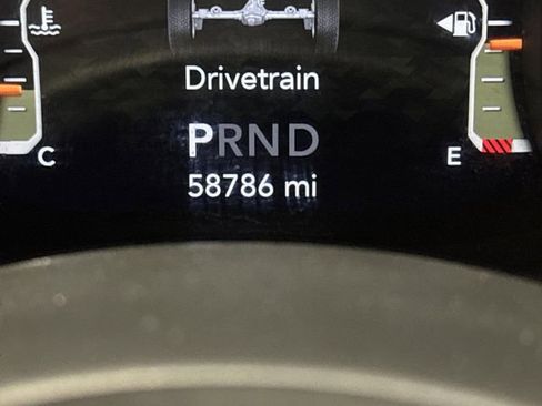 Used 2021 Jeep Wrangler Unlimited Sahara image 6