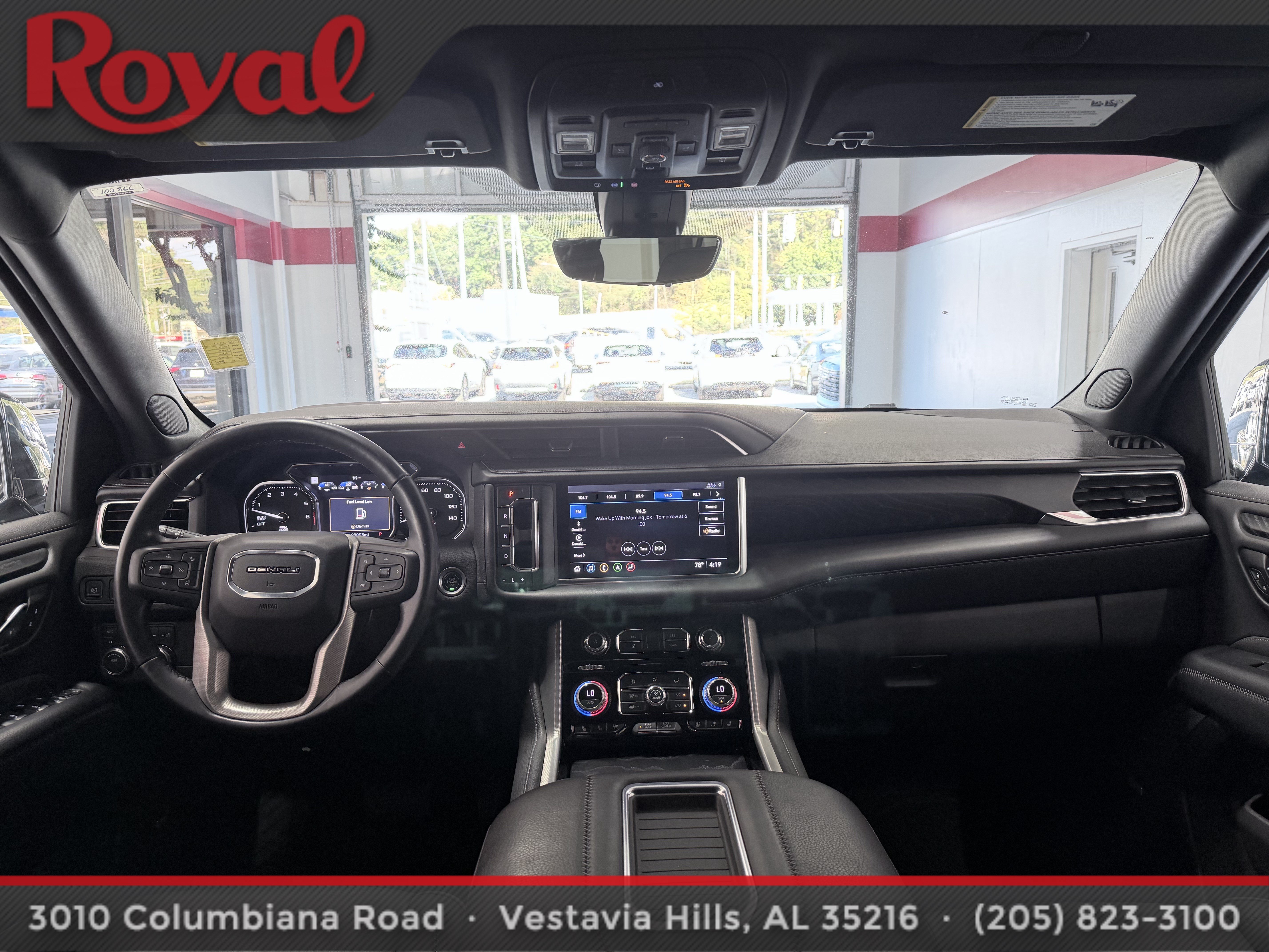 Used 2021 GMC Yukon XL Denali w/ Advanced Technology Package AWD/4WD image 22