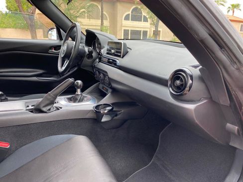 Used 2016 MAZDA MX-5 Miata Sport RWD image 42