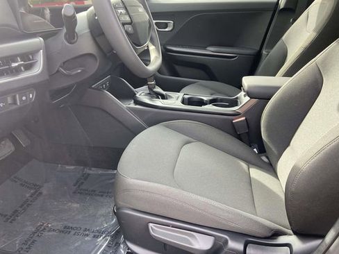 New 2026 Kia K4 FWD image 10