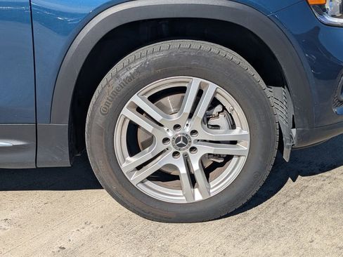 Certified 2021 Mercedes-Benz GLB 250 4MATIC w/ Premium Package image 22