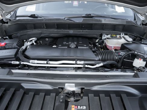 Used 2022 Chevrolet Silverado 1500 Custom image 13