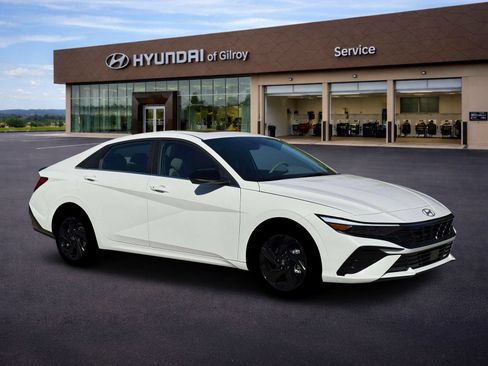 New 2026 Hyundai Elantra SEL Sport Premium FWD image 10