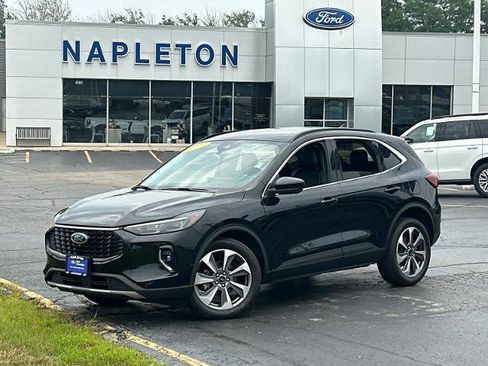Certified 2023 Ford Escape Platinum w/ Premium Technology Package AWD/4WD image 1