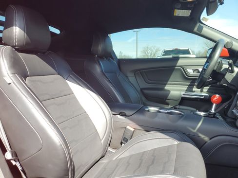 Used 2019 Ford Mustang GT Premium w/ GT Performance Package image 9