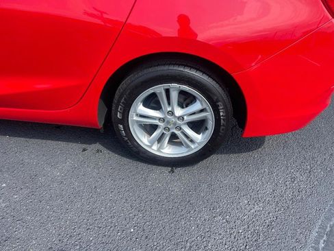 Used 2017 Chevrolet Cruze LT image 5