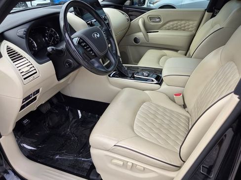 Used 2024 INFINITI QX80 Sensory AWD/4WD image 8