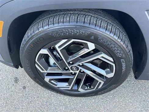 New 2025 Hyundai Tucson Limited image 11