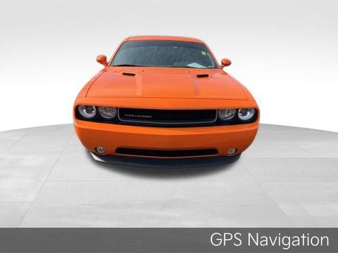 Used 2014 Dodge Challenger SXT Plus image 2